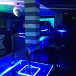 Tavoli led e plexiglass