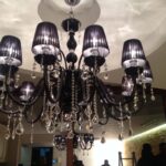 Lampadario in Cristallo nero e paralumi in Organza