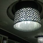 Plafoniera in lamiera traforata e strass spectra swarovski